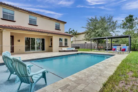 6455 SW 55th Pl, Davie FL 33314