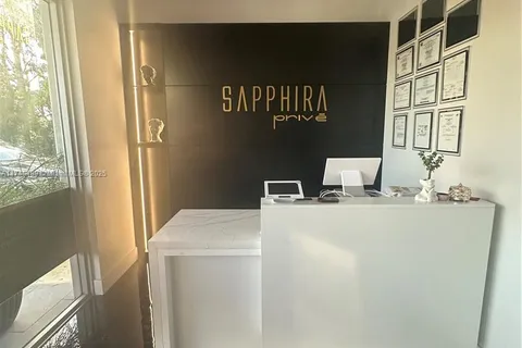 8205 NW 12th St, Doral FL 33126