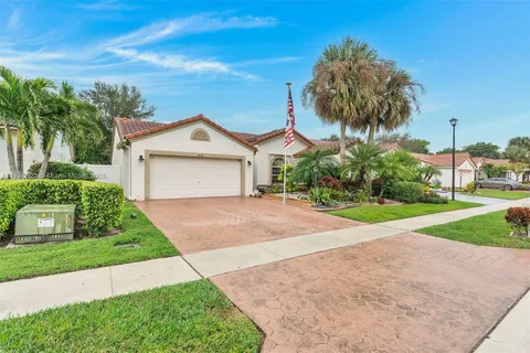 3876 Summer Chase Ct, Lake Worth FL 33467