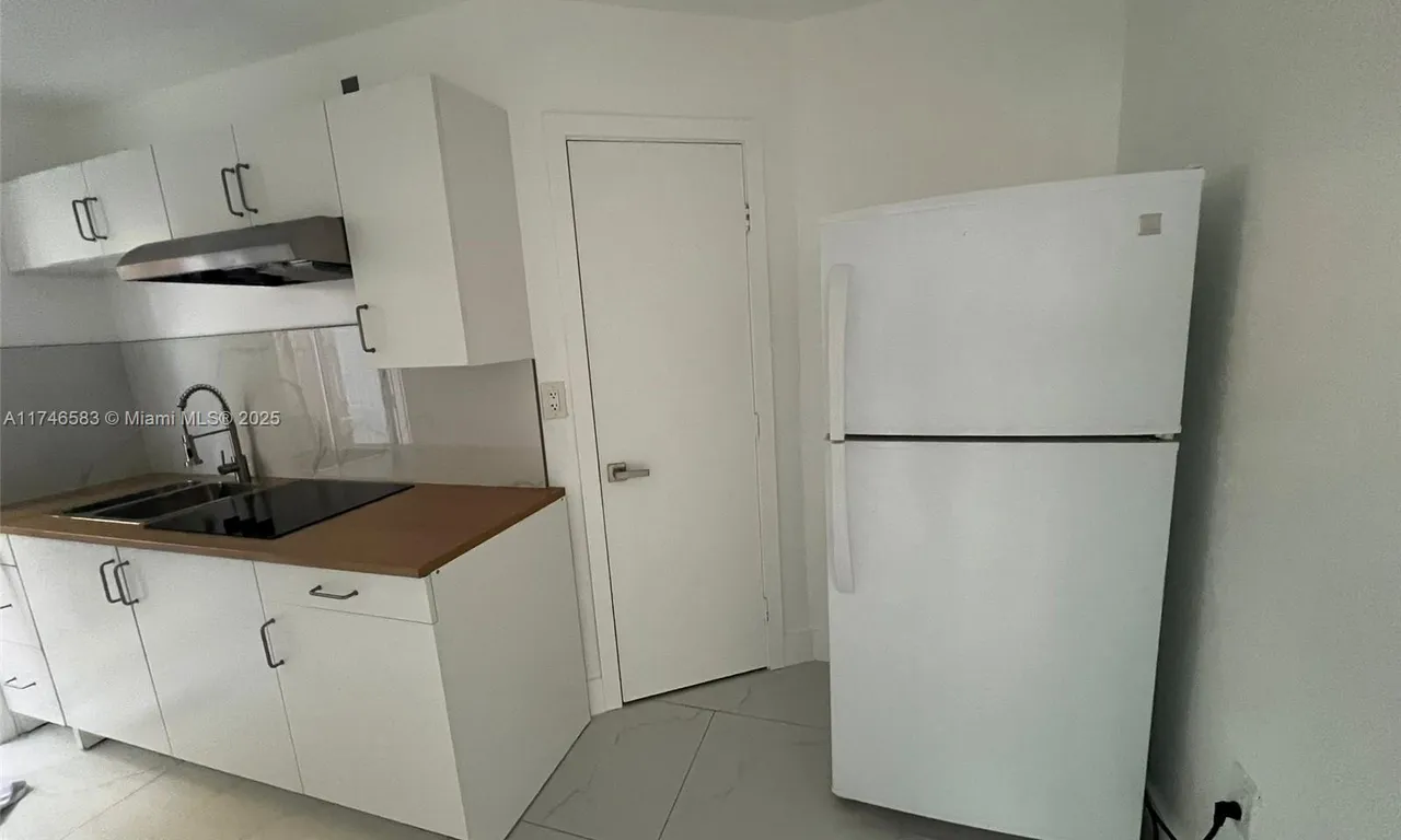 15303 SW 181st St # 15303, Miami FL 33187