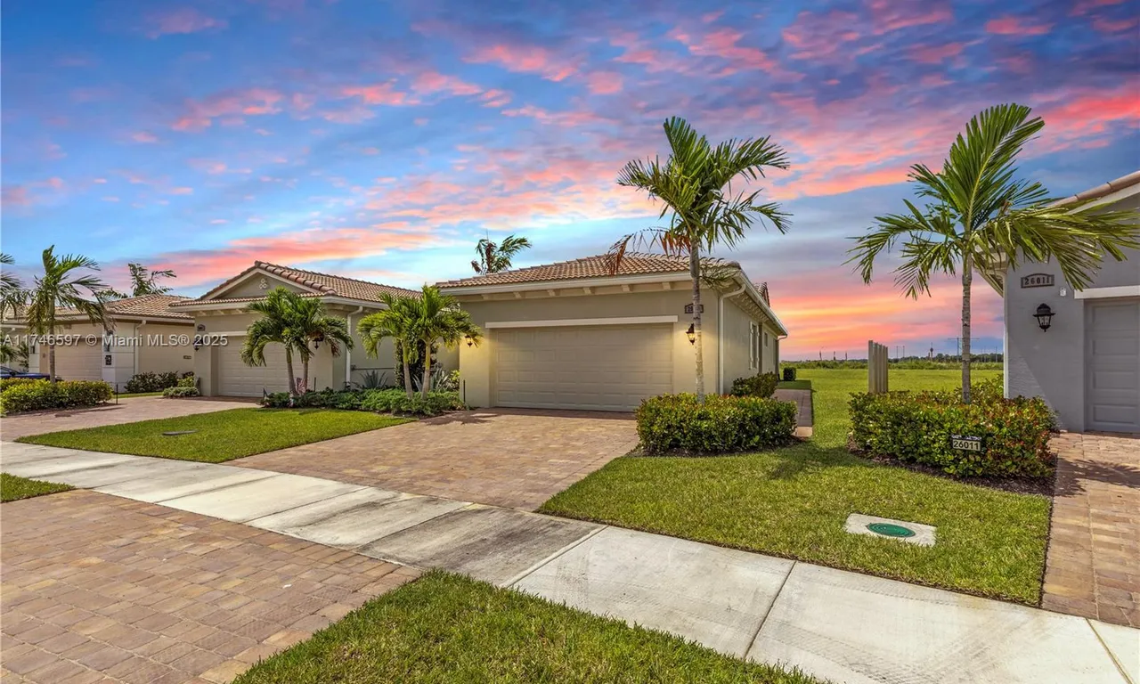 26017 SW Viterbo Way, Port St. Lucie FL 34986