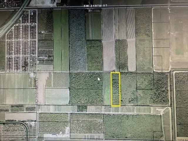 SW 256 ST, Unincorporated Dade County FL 33032