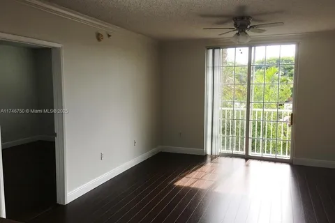 1919 Van Buren St # 305A, Hollywood FL 33020