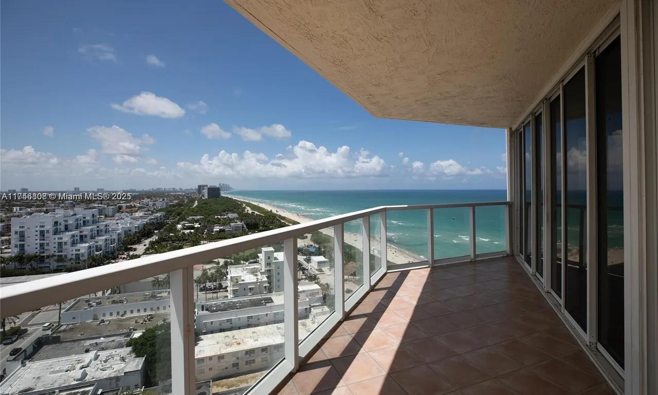 7330 Ocean Ter # D, Miami Beach FL 33141