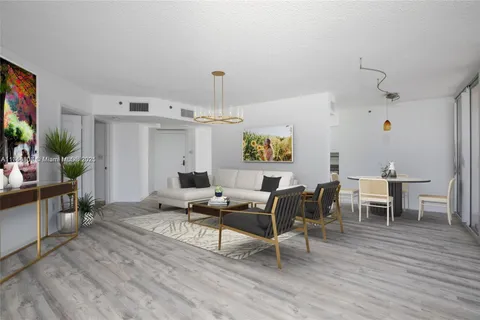 7330 Ocean Ter # D, Miami Beach FL 33141