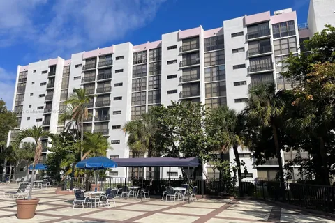 17011 N Bay Rd # 507, Sunny Isles Beach FL 33160