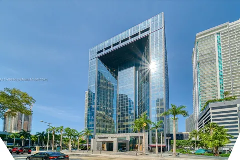 1200 Brickell Ave # 210, Miami FL 33131