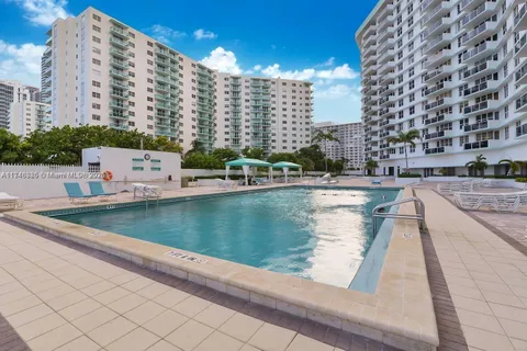 3725 S Ocean Dr # 1019, Hollywood FL 33019