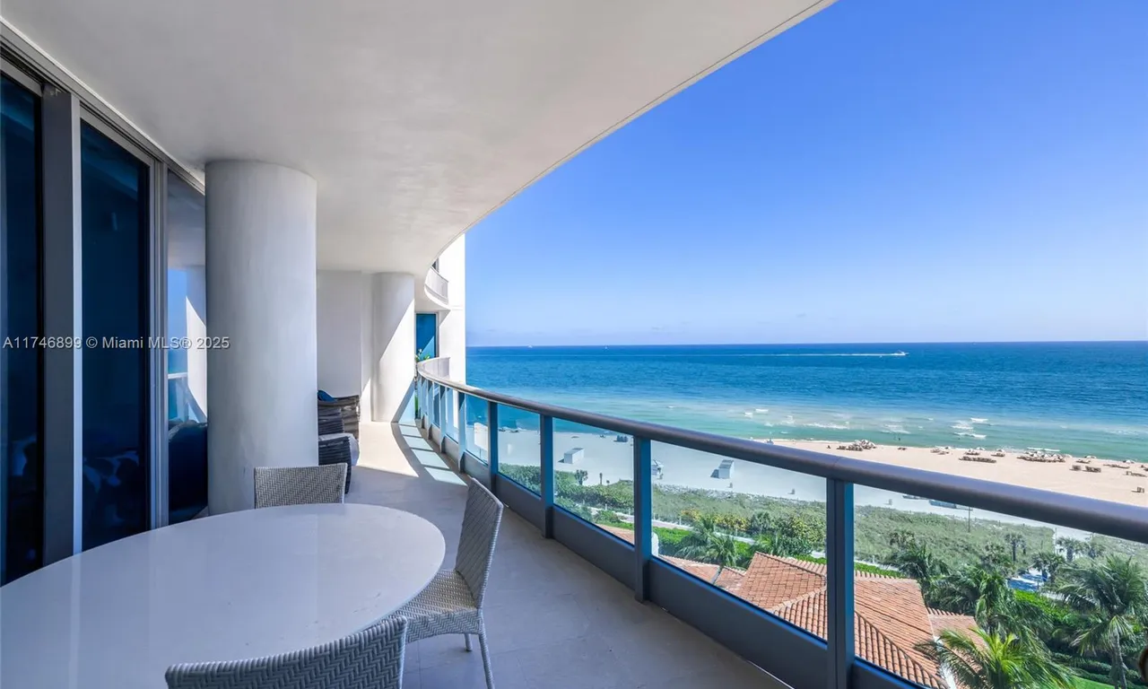 5959 Collins Ave # 1105, Miami Beach FL 33140