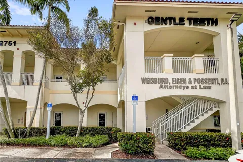 2751 Executive Park Dr # 104, Weston FL 33331