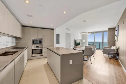 4111 S Ocean Dr # 2303, Hollywood FL 33019