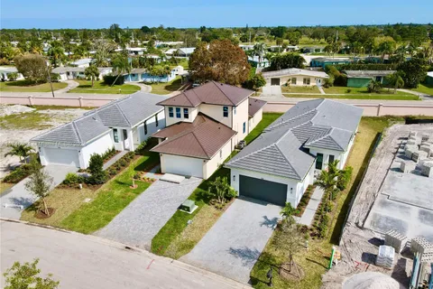 312 SE Via Sangro, Port St. Lucie FL 34952