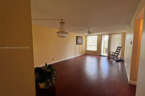 7850 W Mcnab Rd # 208, Tamarac FL 33321