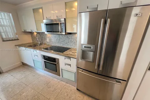 1340 Lincoln Rd # 705, Miami Beach FL 33139