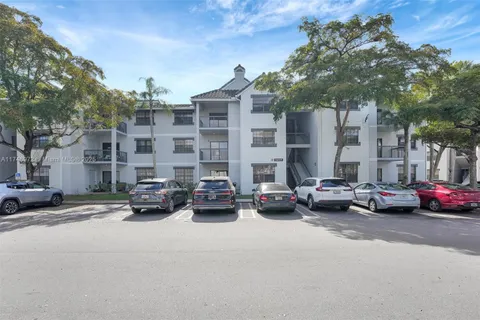 11241 W Atlantic Blvd # 106, Coral Springs FL 33071