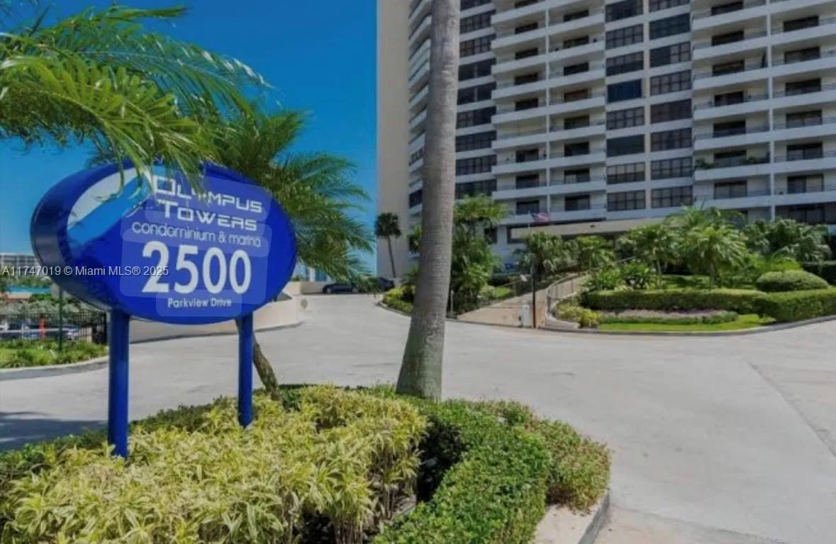 2500 Parkview Dr # 801, Hallandale Beach FL 33009