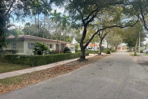 828 Lorca St, Coral Gables FL 33134