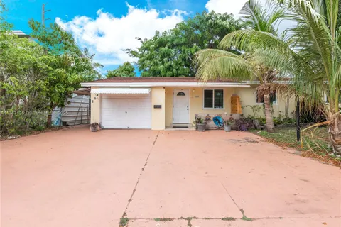 254 SW 4th St, Dania Beach FL 33004