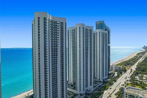 15901 Collins Ave # 902, Sunny Isles Beach FL 33160