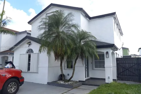 13926 SW 164th St, Miami FL 33177