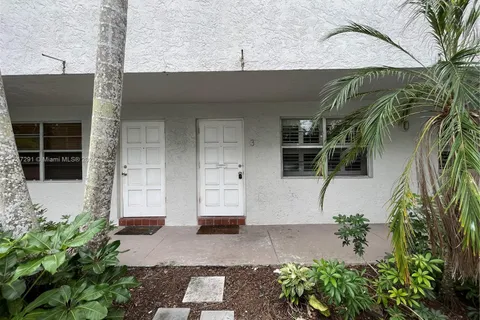 3421 NE 15th Ave # 3, Oakland Park FL 33334