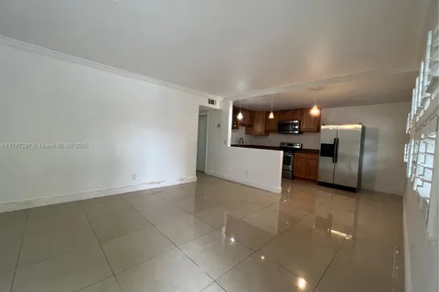3421 NE 15th Ave # 3, Oakland Park FL 33334