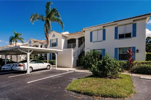 1024 Mainsail Dr # 512, Naples FL 34114