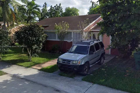 560 NE 110th Ter, Miami FL 33161