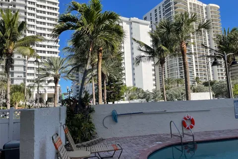 4143 N Ocean Blvd # 108, Fort Lauderdale FL 33308