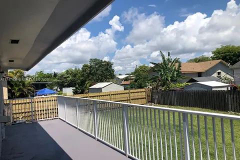 9771 SW 211th st, Cutler Bay FL 33189