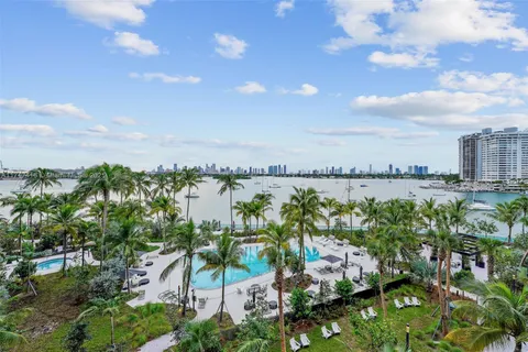 1500 Bay Rd # 0404, Miami Beach FL 33139