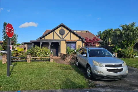 4471 NW 93rd Way, Sunrise FL 33351