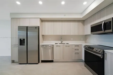 1500 Bay Rd # 1107, Miami Beach FL 33139