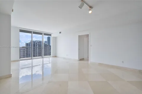 325 S Biscayne Blvd # 3721, Miami FL 33131