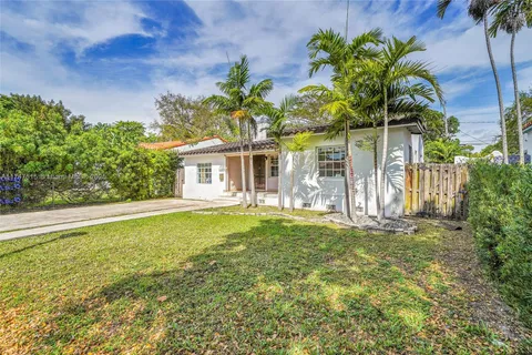 2271 SW 24th Ter, Miami FL 33145