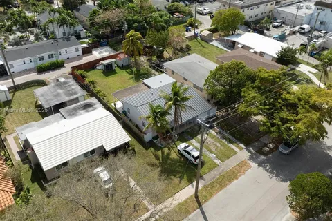 2022 Rodman St, Hollywood FL 33020