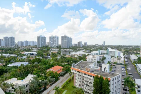 3180 S Ocean Dr # 1418, Hallandale Beach FL 33009