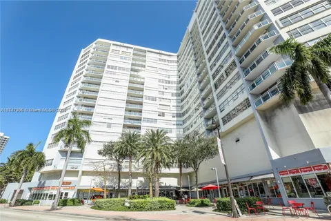 7135 Collins Ave # 735, Miami Beach FL 33141