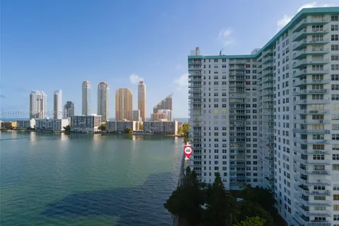 301 174th St # 618, Sunny Isles Beach FL 33160