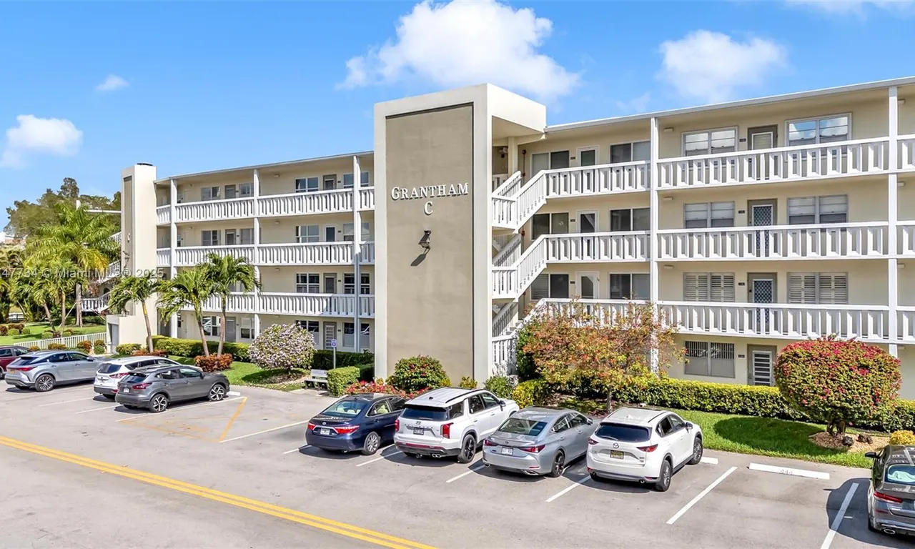 250 Grantham C # 250, Deerfield Beach FL 33442