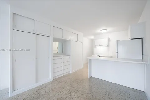 33 SALAMANCA AVE, Coral Gables FL 33134