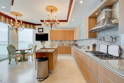 16047 Collins Ave # 1604, Sunny Isles Beach FL 33160