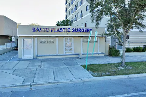 2036 SW 1st St, Miami FL 33135