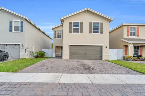 612 NE 4th Ter, Florida City FL 33034