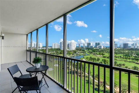 20335 W Country Club Dr # 1706, Aventura FL 33180