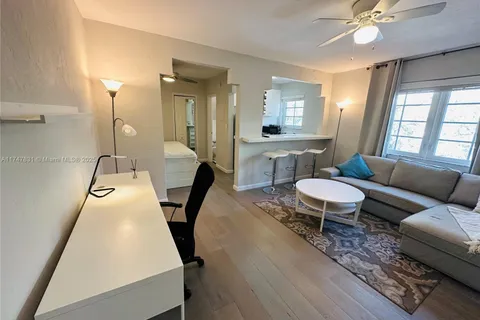 260 Euclid Ave # 27, Miami Beach FL 33139