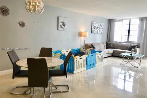 19390 Collins Ave # 816, Sunny Isles Beach FL 33160