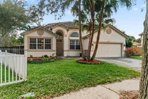 2918 Dublin Cir, Cooper City FL 33026