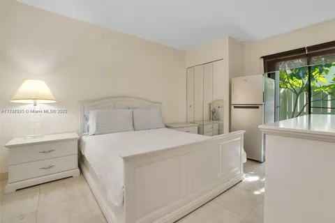 219 Poinciana Dr # 209, Sunny Isles Beach FL 33160