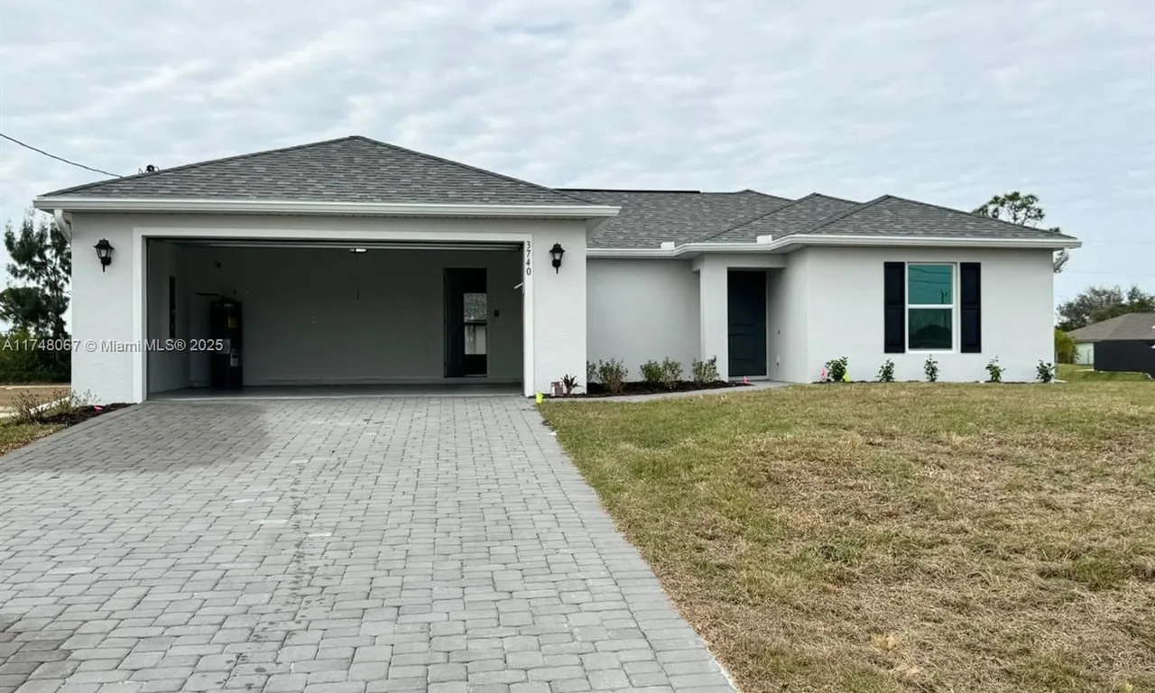 4217 NE 23rd Pl, Cape Coral FL 33909